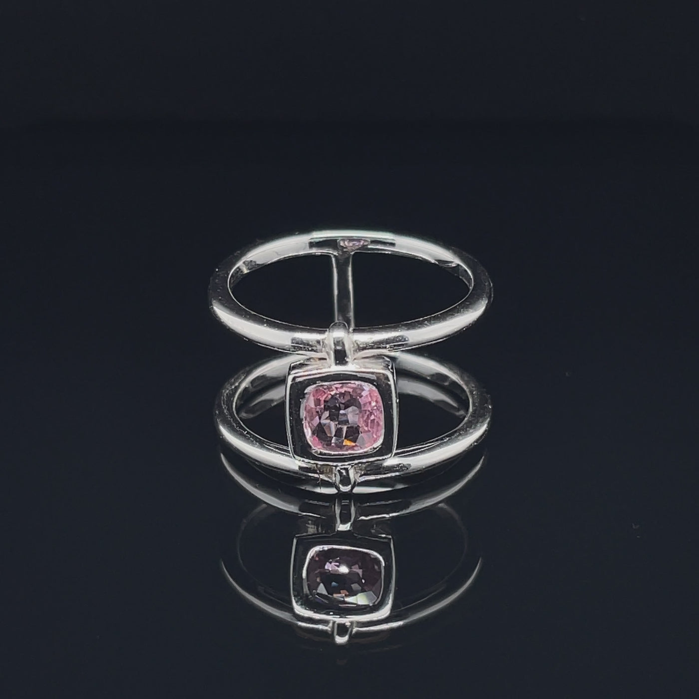 Bague saphir rose environ 1 carat or blanc 18K